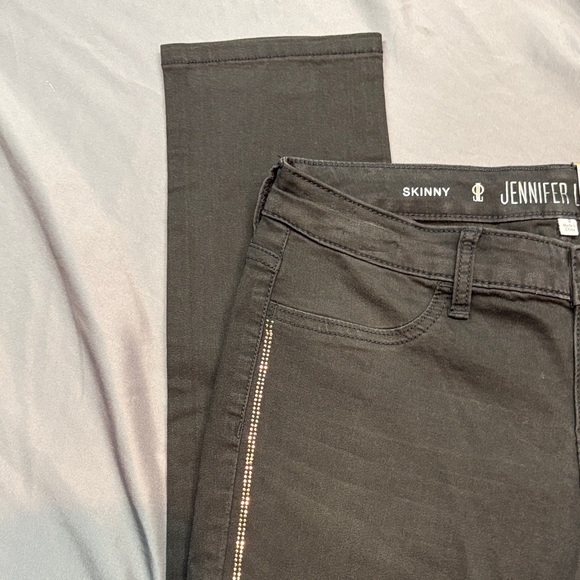Jennifer Lopez Charcoal/Black Mid-Rise Skinny Jeans Rhinestone Side Stripes NWT - Picture 6 of 12
